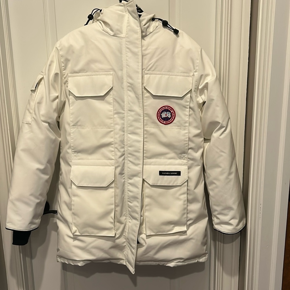 NWT Canada Goose Expedition Parka